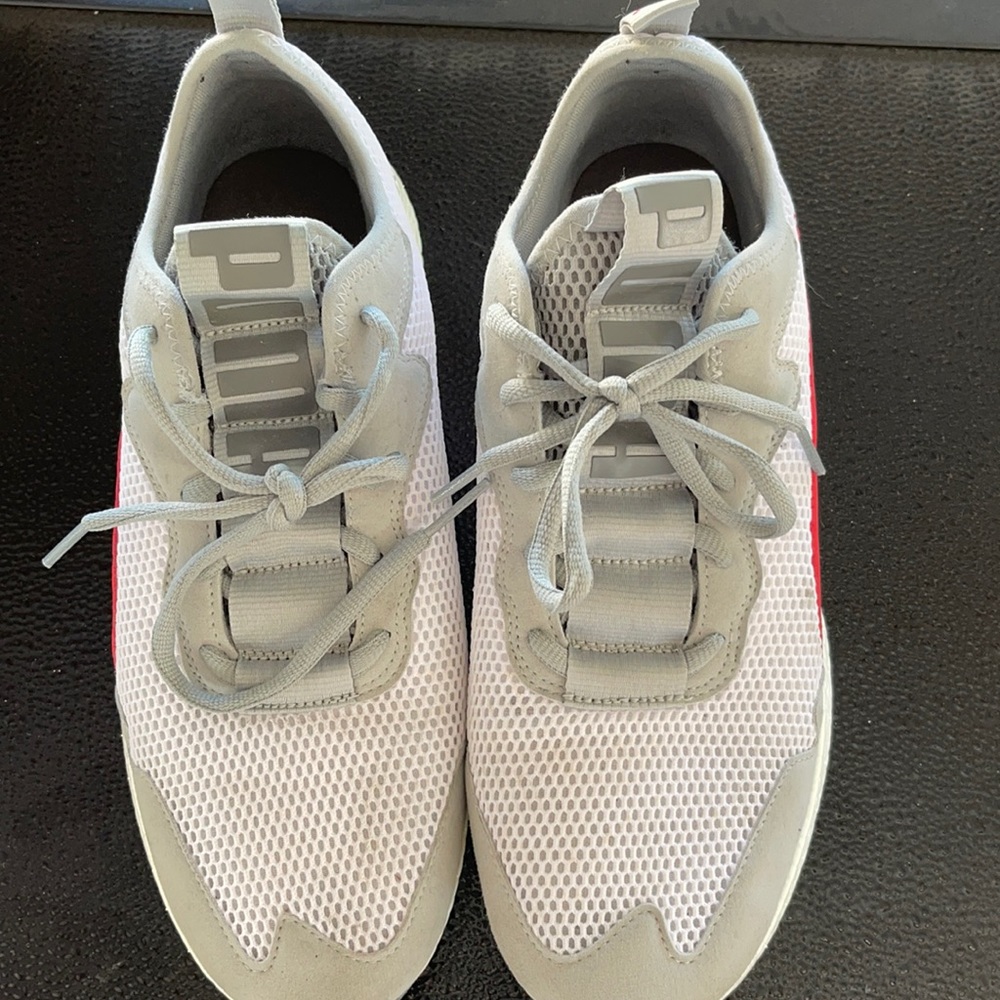 Puma, men’s size 11, white and grey